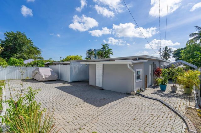 801 NW 17th Court, Miami, FL 33125