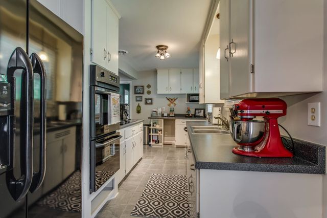 409 Bramblewood Dr, Nashville, TN 37211