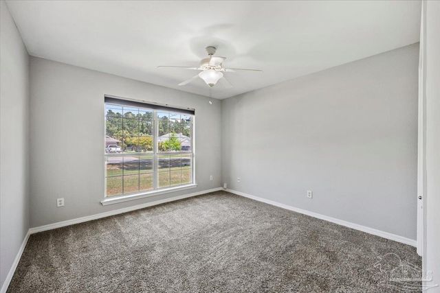 6677 Admiral St, Navarre, FL 32566