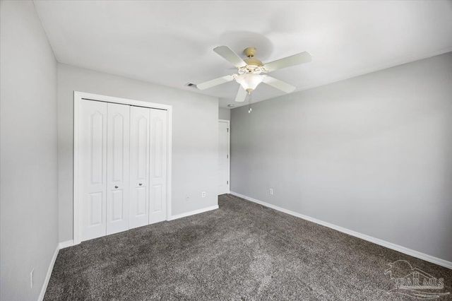 6677 Admiral St, Navarre, FL 32566