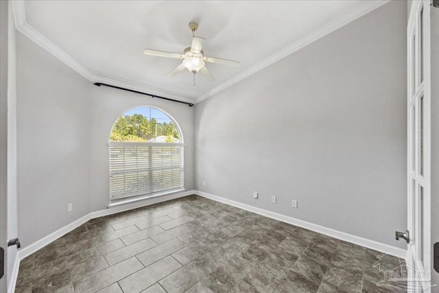 6677 Admiral St, Navarre, FL 32566