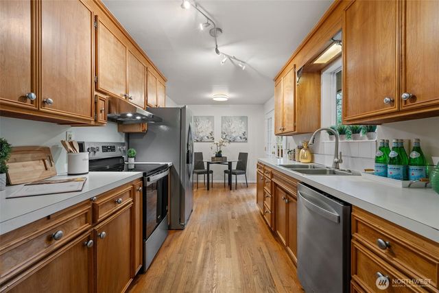 20614 4th Avenue SW, Normandy Park, WA 98166