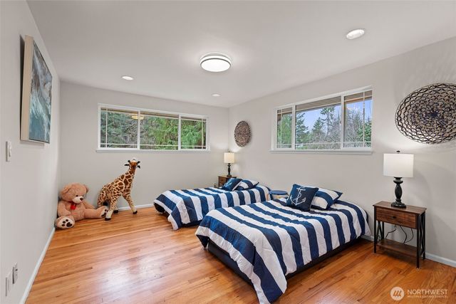 20614 4th Avenue SW, Normandy Park, WA 98166