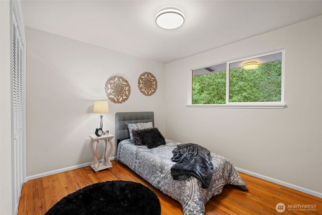 20614 4th Avenue SW, Normandy Park, WA 98166