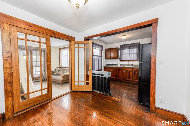 42 Oregon Avenue, East Haven, CT 06512