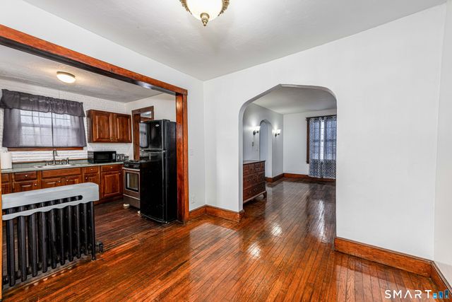 42 Oregon Avenue, East Haven, CT 06512