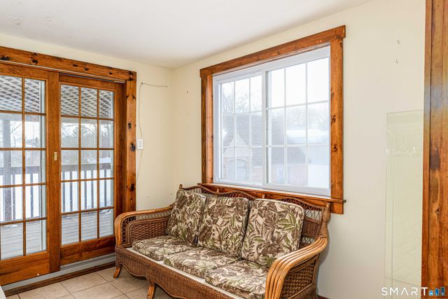 42 Oregon Avenue, East Haven, CT 06512