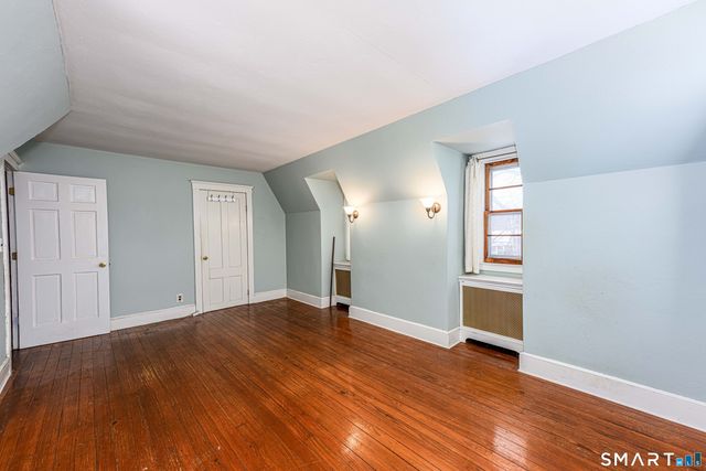 42 Oregon Avenue, East Haven, CT 06512