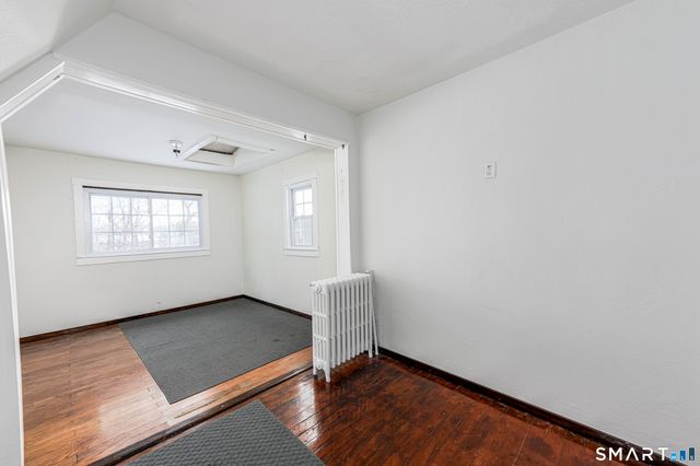 42 Oregon Avenue, East Haven, CT 06512