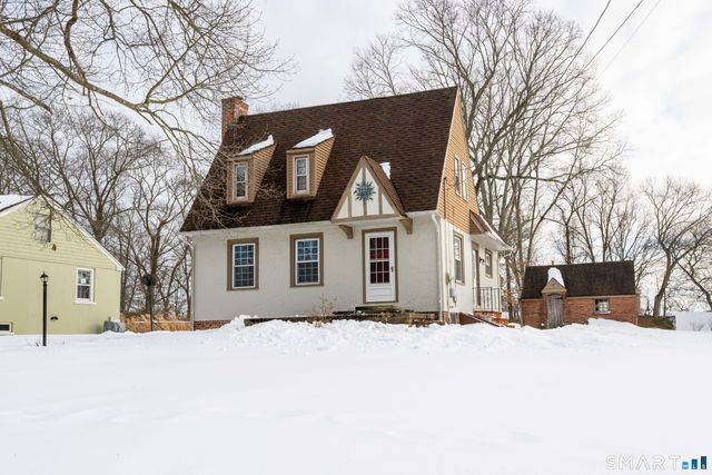 42 Oregon Avenue, East Haven, CT 06512