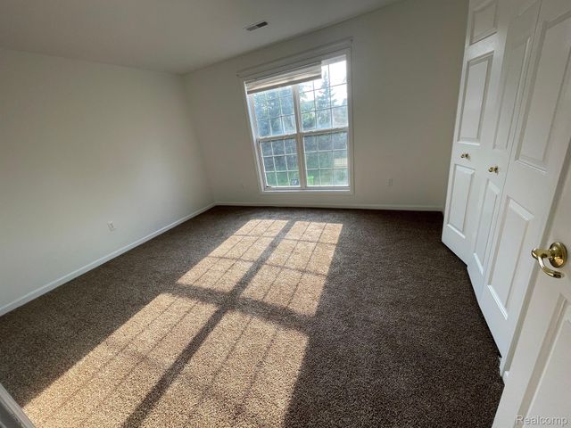 28373 CARLTON WAY Drive, Novi, MI 48377