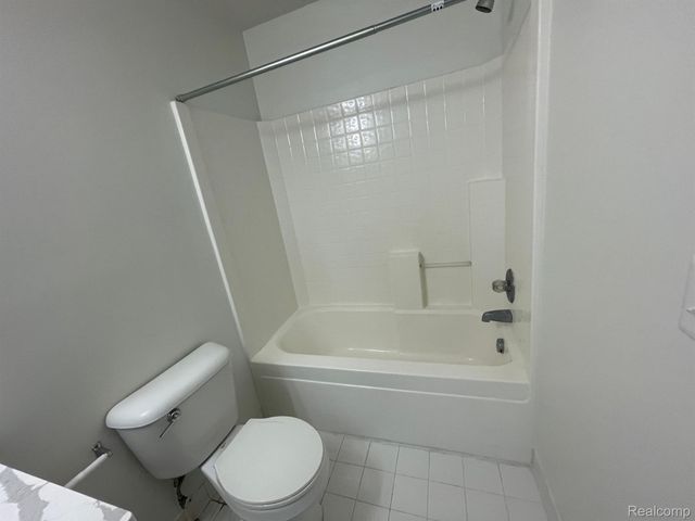 28373 CARLTON WAY Drive, Novi, MI 48377