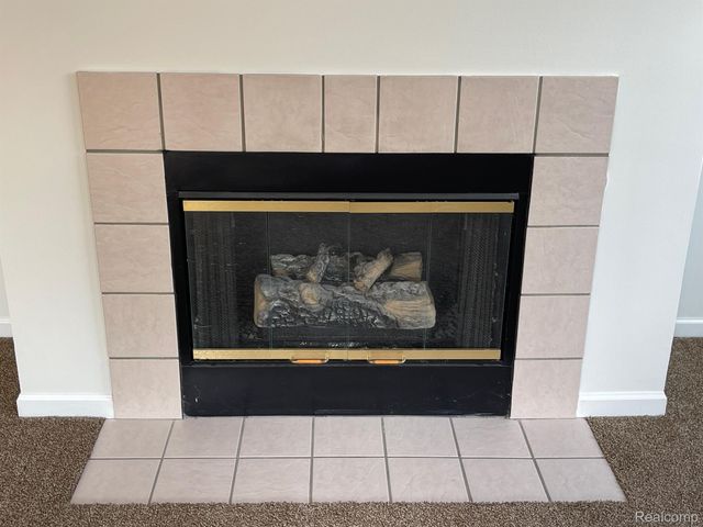 28373 CARLTON WAY Drive, Novi, MI 48377