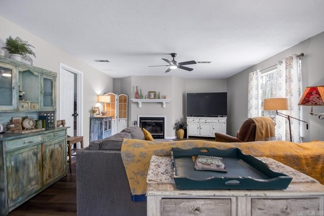 2523 Holy Ridge Rd, Traskwood, AR 72167