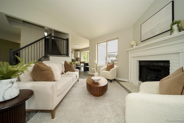 27271 Sparrow Court, New Baltimore, MI 48051