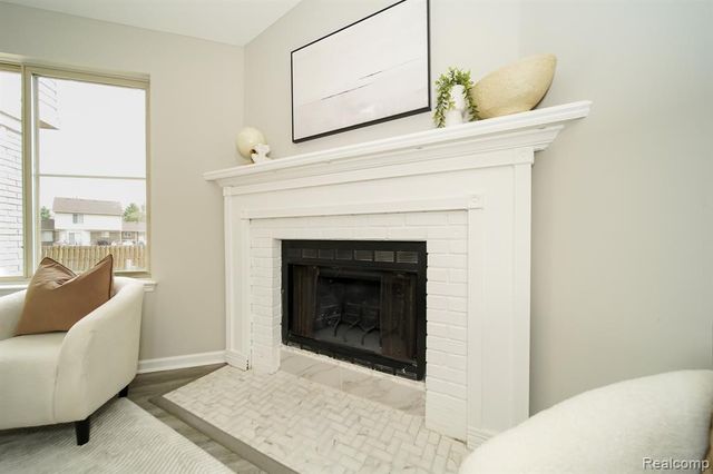 27271 Sparrow Court, New Baltimore, MI 48051