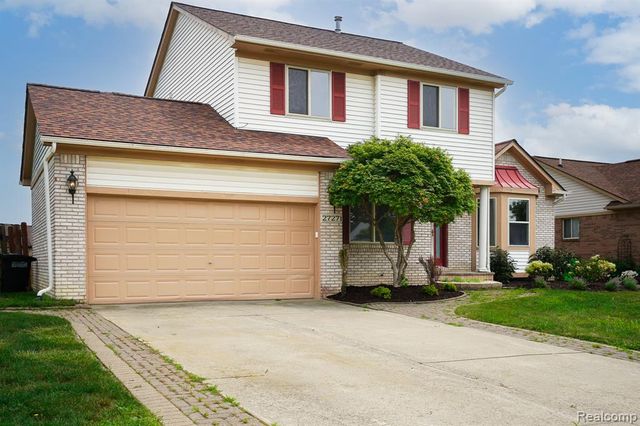 27271 Sparrow Court, New Baltimore, MI 48051