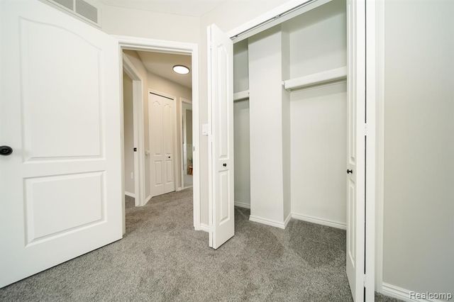 27271 Sparrow Court, New Baltimore, MI 48051