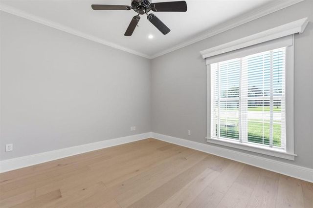 2402 Fox Hollow Street, Lake Charles, LA 70605