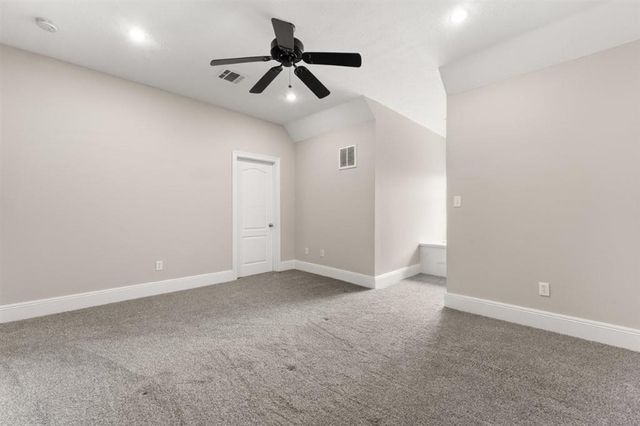 2402 Fox Hollow Street, Lake Charles, LA 70605