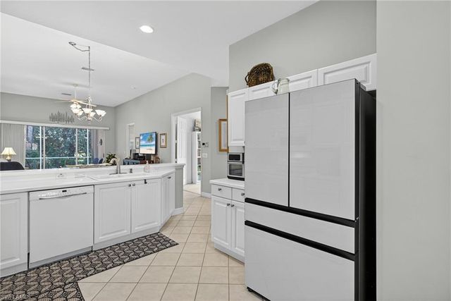 5898 Northridge DR N # A18, Naples, FL 34110