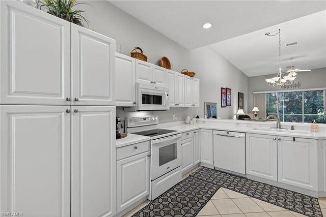 5898 Northridge DR N # A18, Naples, FL 34110