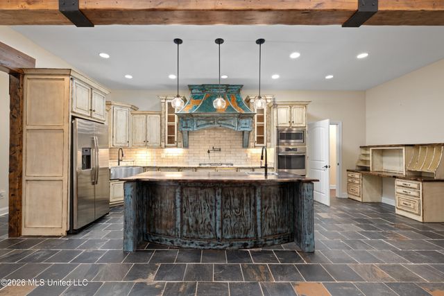 568 Woodford Cove, Hernando, MS 38632