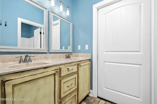 568 Woodford Cove, Hernando, MS 38632