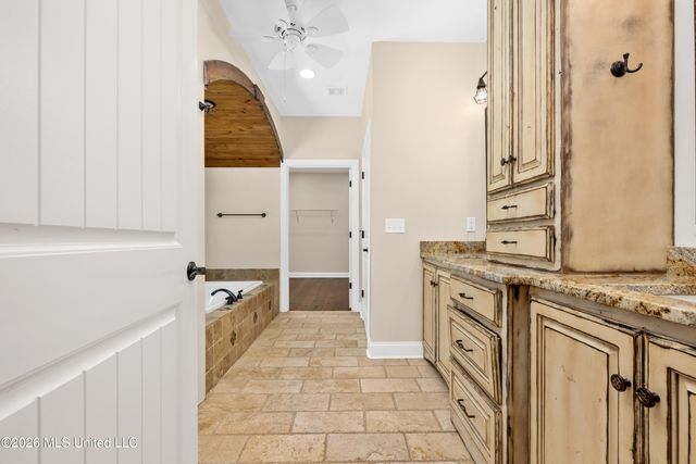 568 Woodford Cove, Hernando, MS 38632