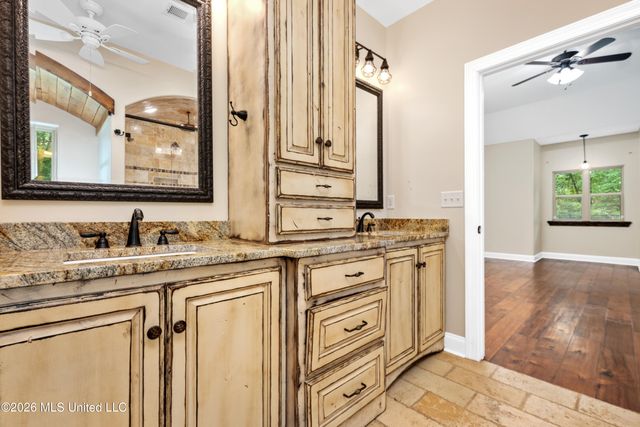568 Woodford Cove, Hernando, MS 38632