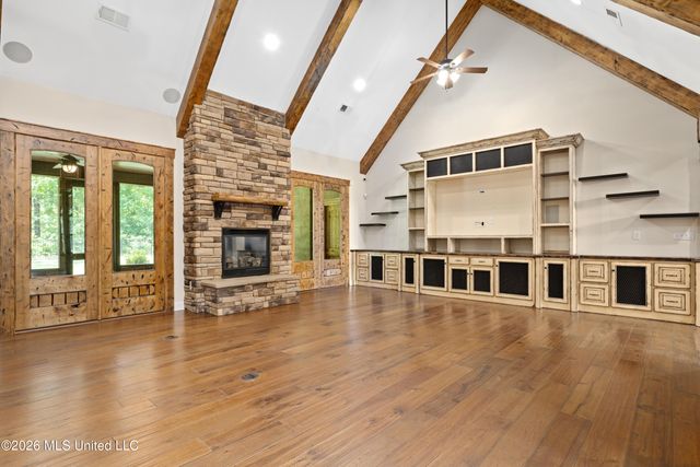 568 Woodford Cove, Hernando, MS 38632