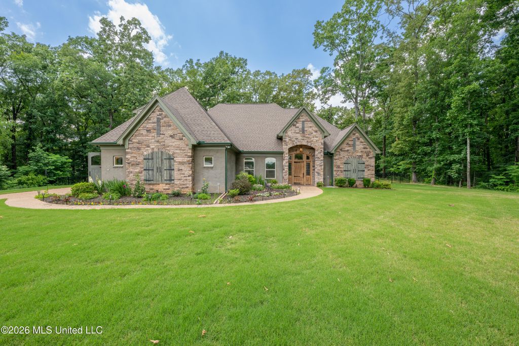 568 Woodford Cove, Hernando, MS 38632