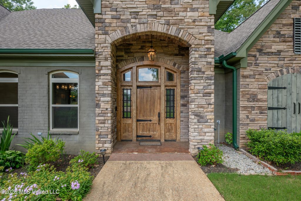 568 Woodford Cove, Hernando, MS 38632 — photo 3