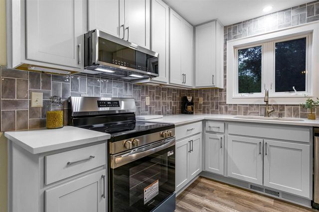 2542 Brown Deer Road, Stoughton, WI 53589