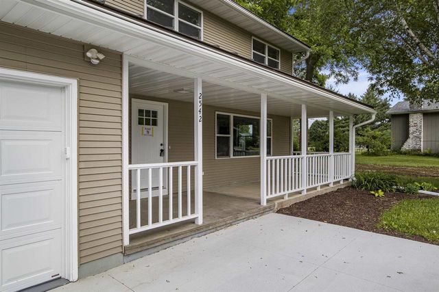 2542 Brown Deer Road, Stoughton, WI 53589