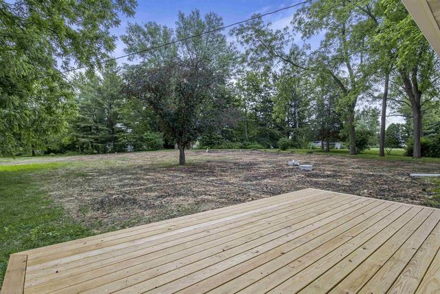 2542 Brown Deer Road, Stoughton, WI 53589