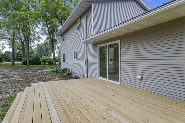 2542 Brown Deer Road, Stoughton, WI 53589