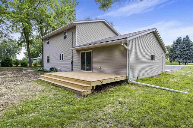2542 Brown Deer Road, Stoughton, WI 53589