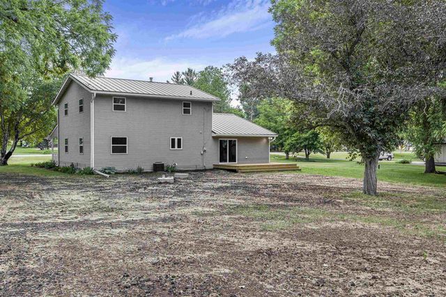 2542 Brown Deer Road, Stoughton, WI 53589