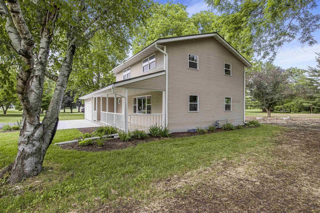 2542 Brown Deer Road, Stoughton, WI 53589