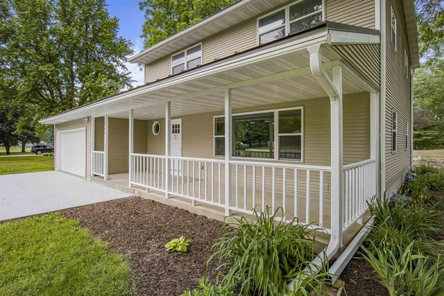 2542 Brown Deer Road, Stoughton, WI 53589