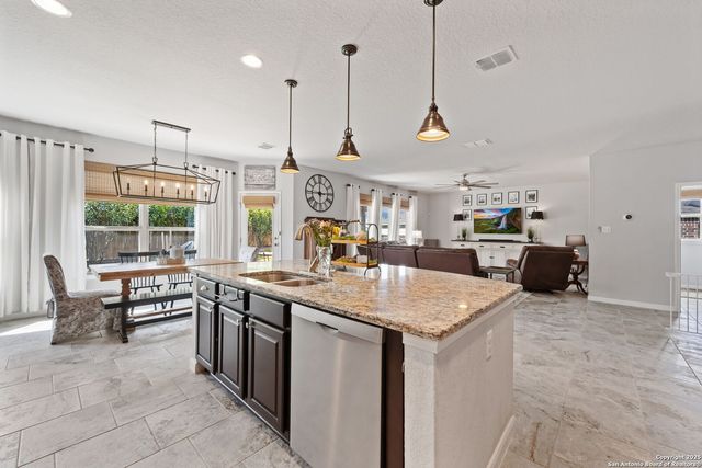 2943 Daisy Meadow, New Braunfels, TX 78130