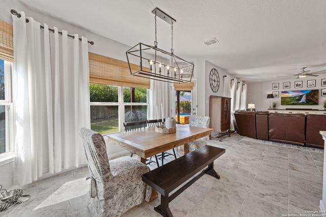 2943 Daisy Meadow, New Braunfels, TX 78130