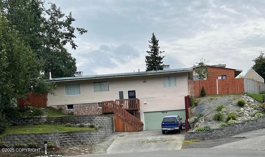 5916 Winding Way, Anchorage, AK 99504