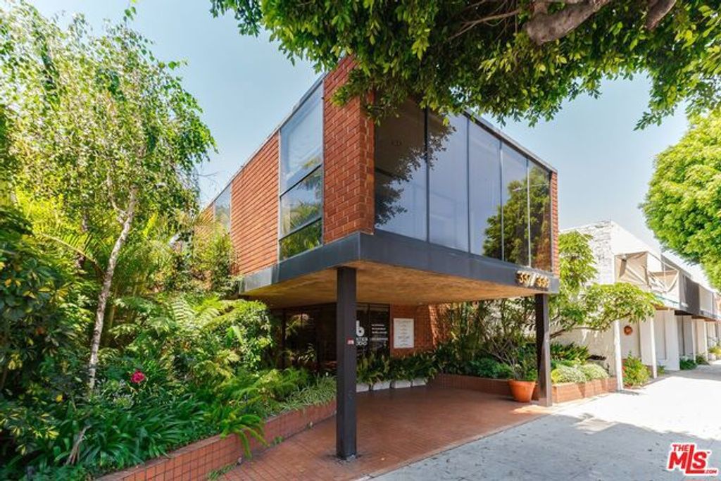 337 S Robertson Boulevard 103, Beverly Hills, CA 90211 — exterior