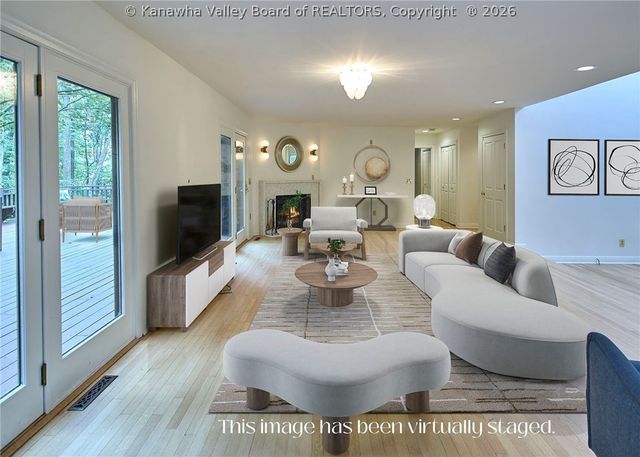 12 Dunlevy Road, Charleston, WV 25314