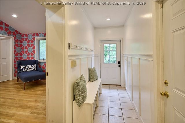 12 Dunlevy Road, Charleston, WV 25314