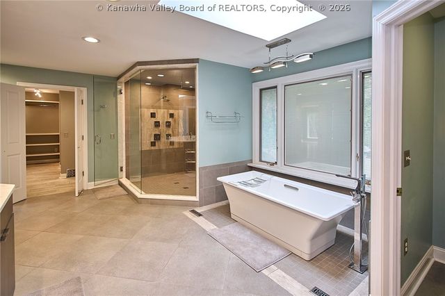 12 Dunlevy Road, Charleston, WV 25314