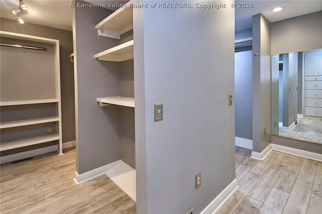 12 Dunlevy Road, Charleston, WV 25314