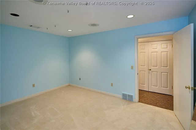 12 Dunlevy Road, Charleston, WV 25314